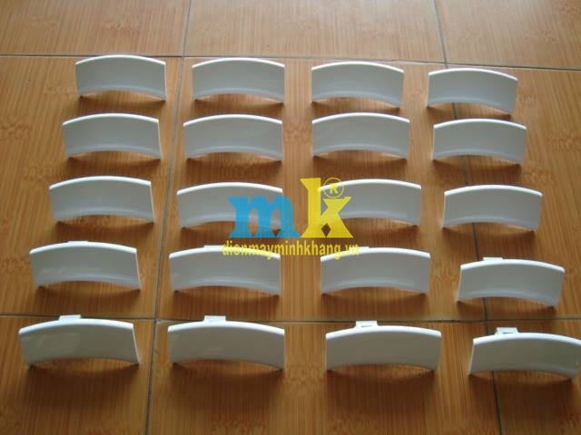 ( SP586 )  Tay Nắm Mở Cửa Electrolux EWF 85761, EWF 8556....Màu Trắng